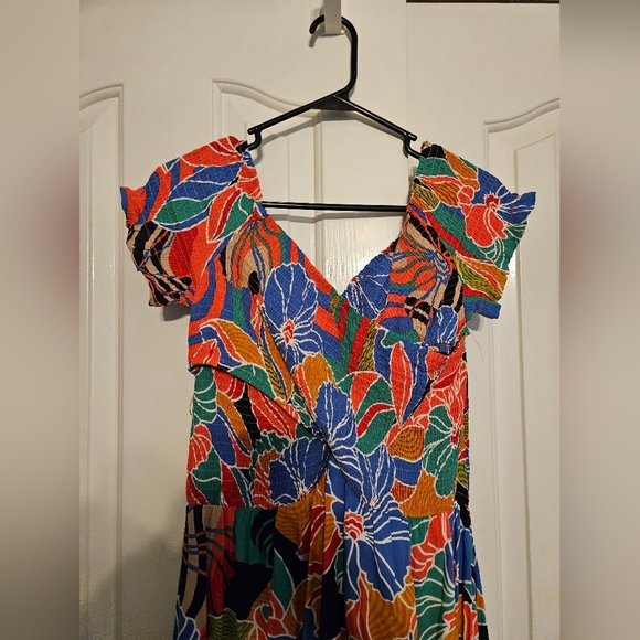 NWT Vici Colorful Floral Maxi Dress - Picture 4 of 15
